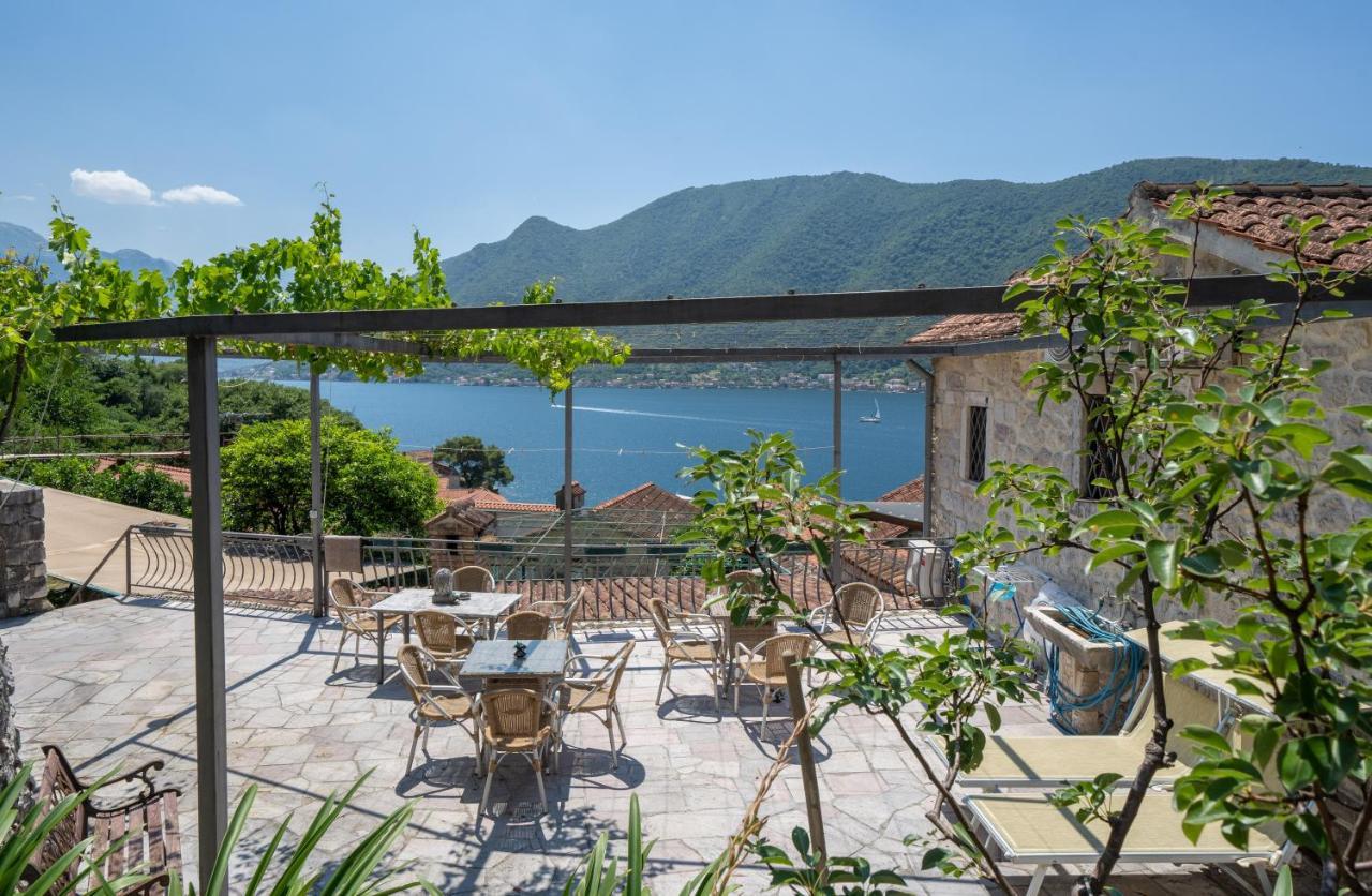 Apartments Franovic Perast Exteriör bild