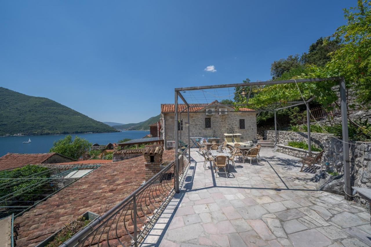 Apartments Franovic Perast Exteriör bild
