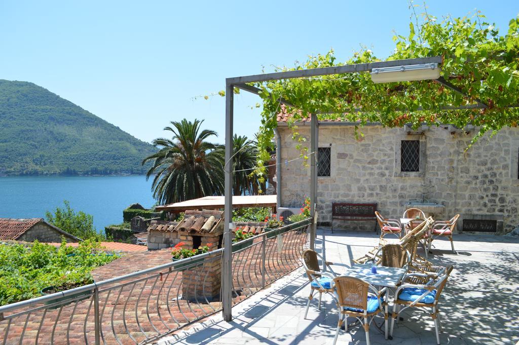 Apartments Franovic Perast Exteriör bild
