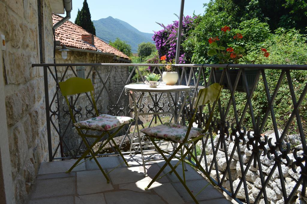 Apartments Franovic Perast Exteriör bild